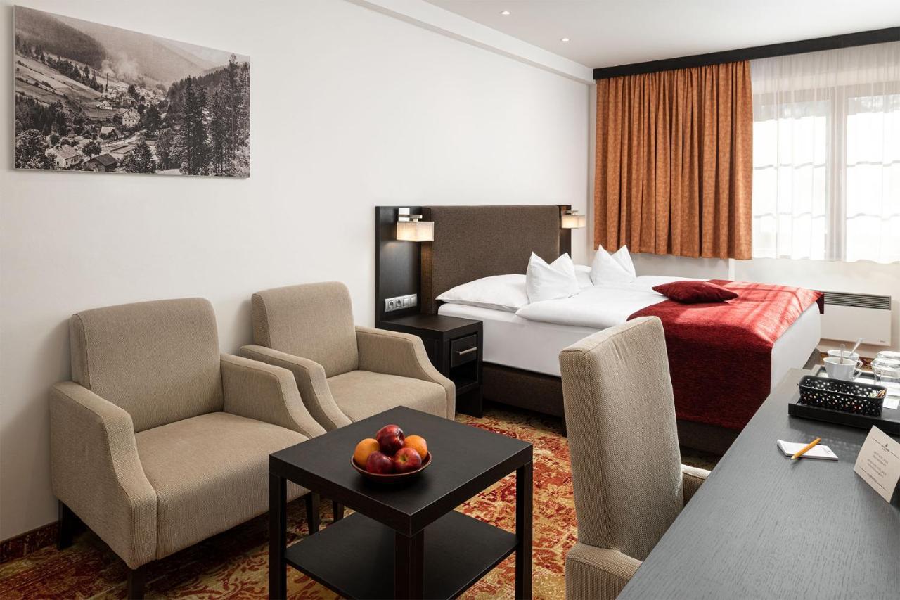 Hotel Singer Ludvíkov Buitenkant foto
